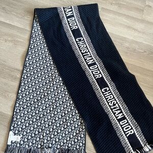 Dior Navy and White Wool Scarf